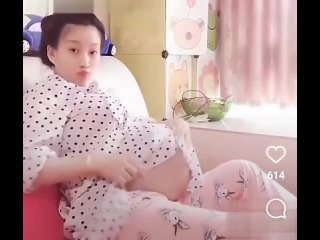 preggo livestream clip